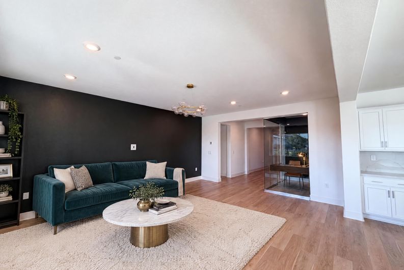 Photo 8 of 28 of 2743 Irish Meadow Way, Lathrop, CA