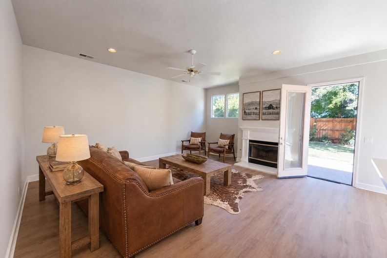 Photo 3 of 45 of 1418 Yukon St, Davis, CA