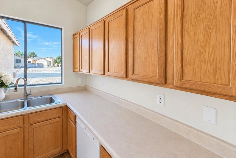 Photo 8 of 23 of 6013 S Galiuro Dr, Tucson, AZ