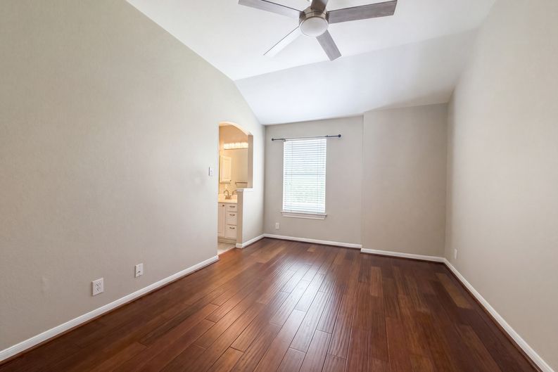 Photo 4 of 23 of 13419 Star Heights Dr, San Antonio, TX