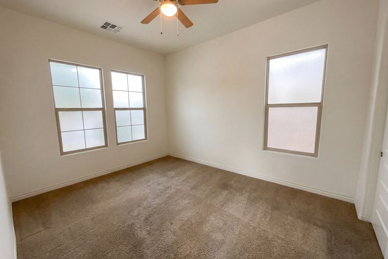 Photo 15 of 58 of 2312 E Susan Dr, Gilbert, AZ