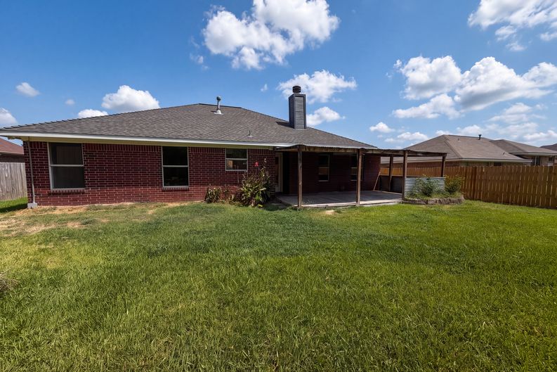 Photo 5 of 18 of 11239 Twin Spires Dr, Flint, TX