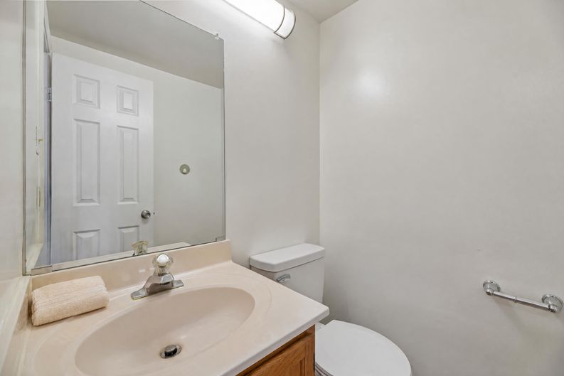 Photo 9 of 48 of 11128 Stagestone Way, Manassas, VA