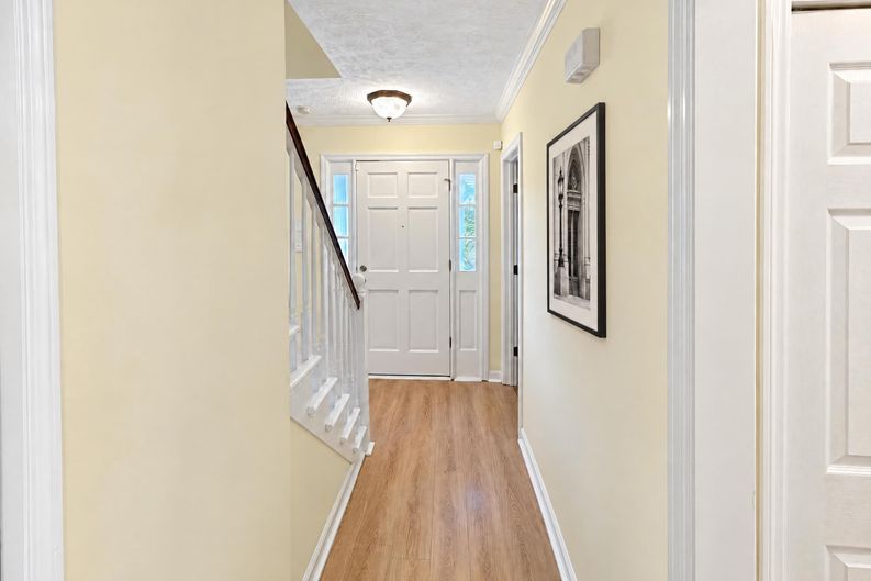 Photo 20 of 25 of 1454 Milford Ct S, Marietta, GA