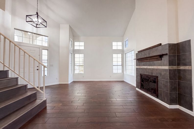Photo 8 of 22 of 7504 Holloran Ct, Las Vegas, NV