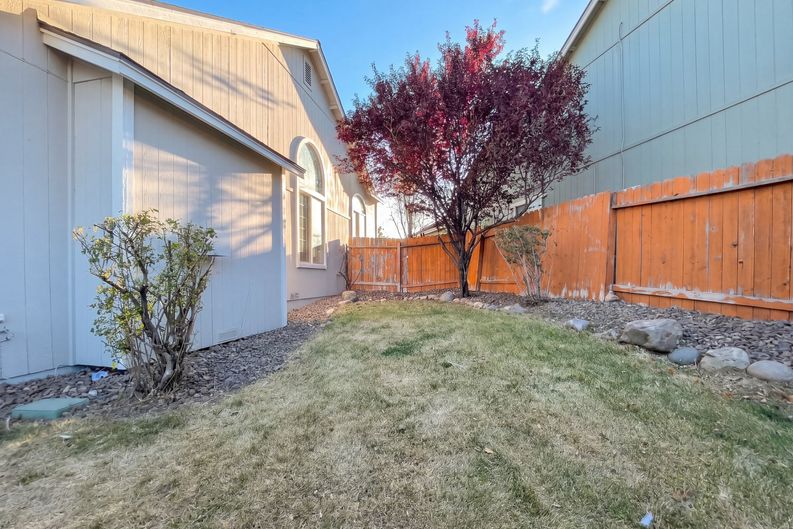 Photo 7 of 43 of 1465 Grand Point Way, Reno, NV