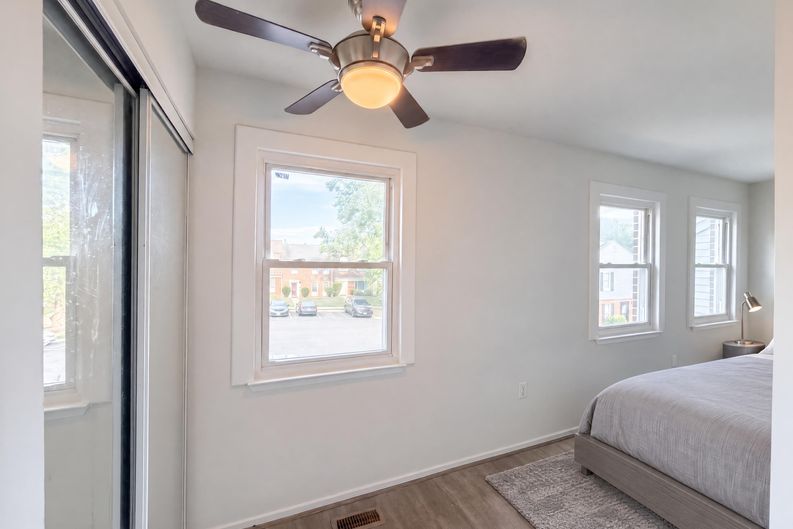 Photo 4 of 17 of 706 Kaplan Ct, Hyattsville, MD