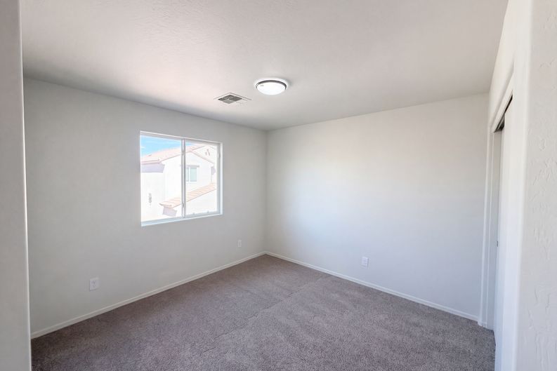 Photo 22 of 68 of 5416 W Albeniz Pl, Phoenix, AZ