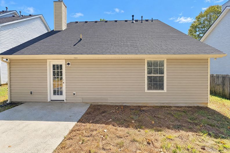 Photo 20 of 23 of 302 Bonnes Dr, Austell, GA