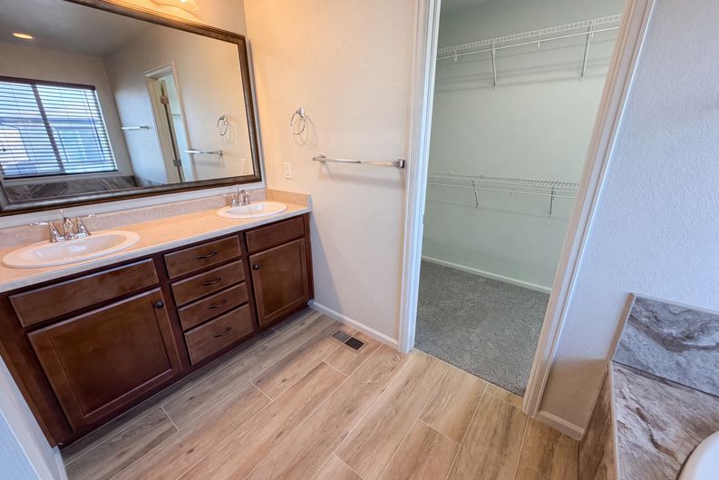 Photo 20 of 42 of 4219 Dunsinane Way, Castle Rock, CO