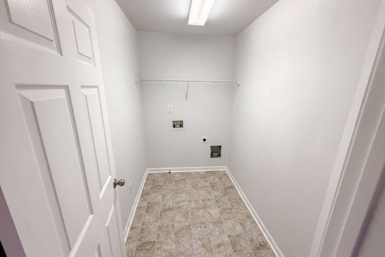 Photo 17 of 23 of 7328 Toccoa Cir, Union City, GA