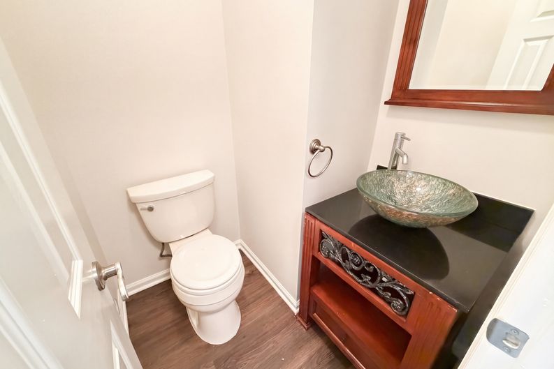 Photo 14 of 21 of 13331 Harpley Ct, Alpharetta, GA
