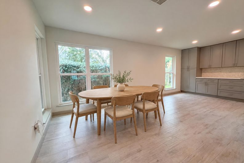 Photo 7 of 19 of 10726 Sugar Hill Dr, Houston, TX