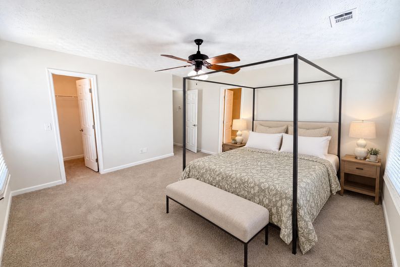 Photo 12 of 21 of 13331 Harpley Ct, Alpharetta, GA