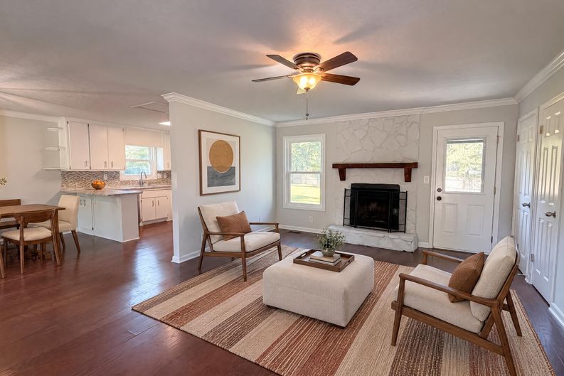 Photo 3 of 17 of 2984 Fetlock Dr SW, Marietta, GA