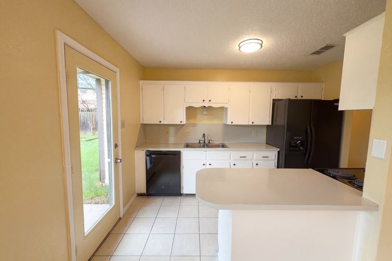 Photo 10 of 17 of 908 Hackberry St, Copperas Cove, TX