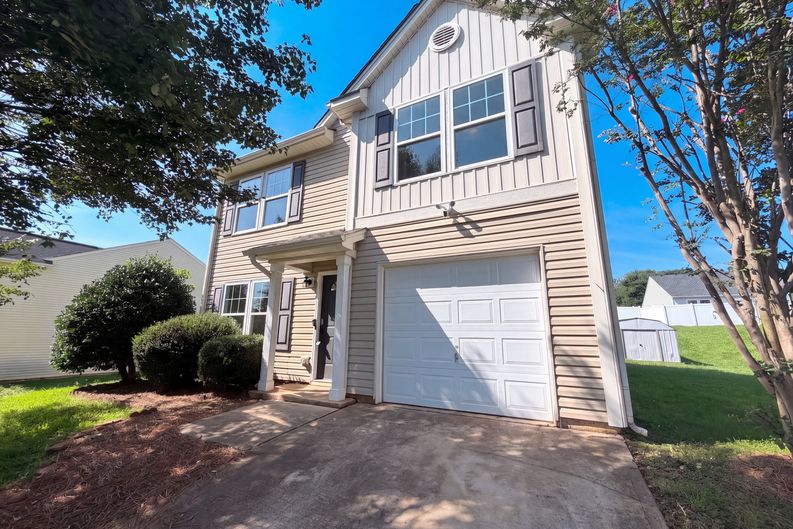 Photo 16 of 19 of 164 Altondale Dr, Statesville, NC
