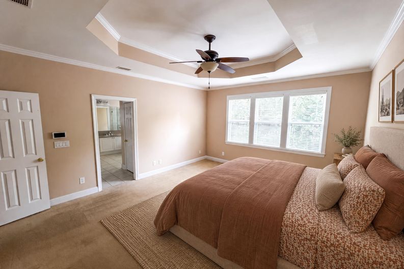 Photo 4 of 32 of 1659 Woodwalk Strm SE, Atlanta, GA