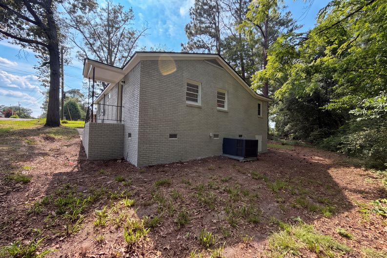 Photo 22 of 23 of 1502 Pine St, West Columbia, SC