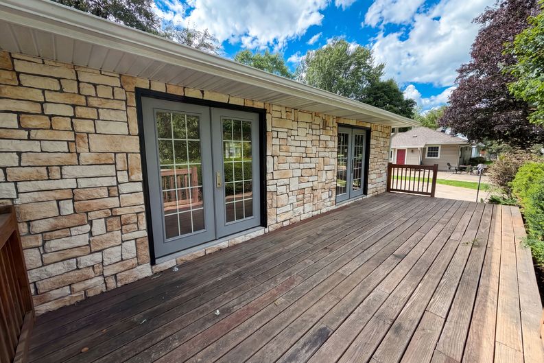 Photo 24 of 27 of 2591 Aldine St, Roseville, MN
