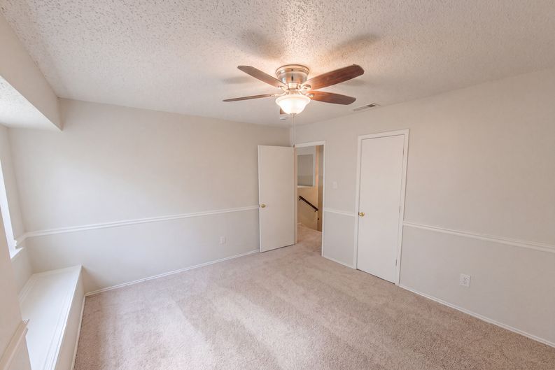 Photo 6 of 27 of 2711 Vistaview Dr, Corinth, TX