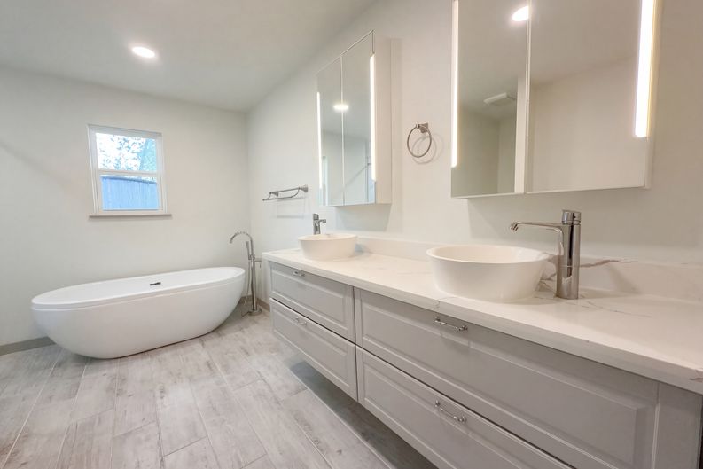 Photo 15 of 19 of 10726 Sugar Hill Dr, Houston, TX