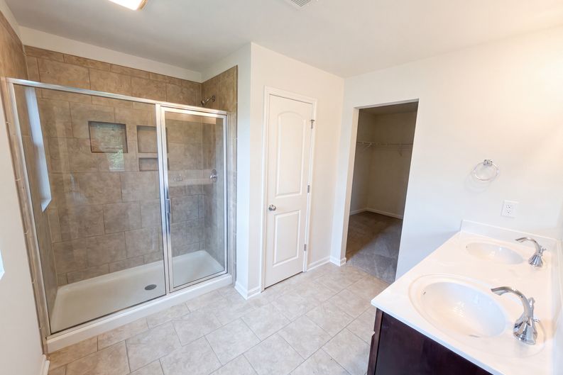 Photo 13 of 21 of 5627 Barclay Ct, Fort Mill, SC