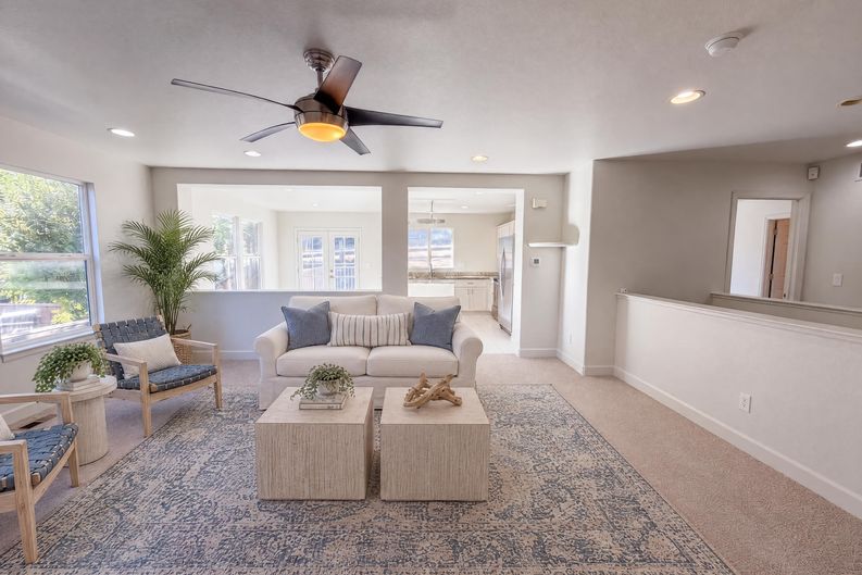 Photo 17 of 27 of 10009 Strathfield Ln, Highlands Ranch, CO