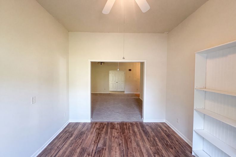 Photo 7 of 12 of 5702 River Glen Dr, Greensboro, NC