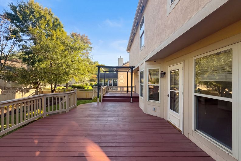 Photo 34 of 40 of 232 Brownstone Ct, Westerville, OH