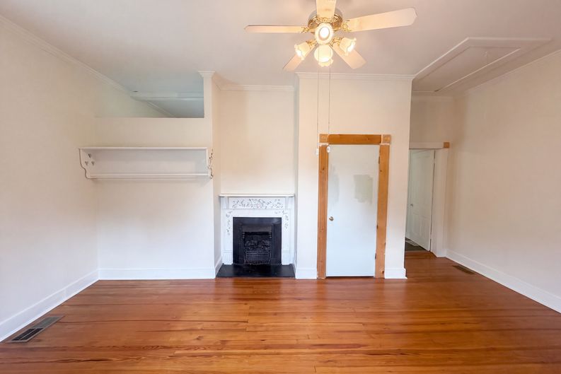 Photo 9 of 16 of 1727 Green St NE, Conyers, GA