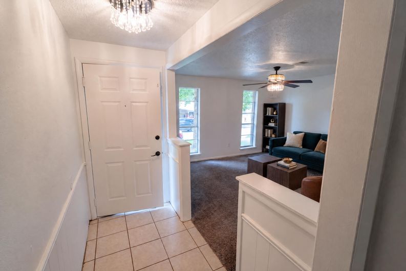 Photo 3 of 24 of 1513 N Bradley Ave, Oklahoma City, OK