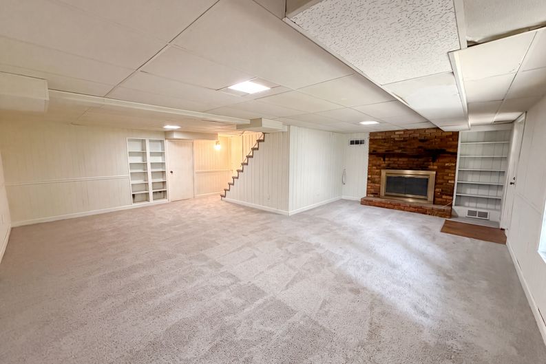 Photo 14 of 17 of 5148 Clearview Dr, Winston Salem, NC