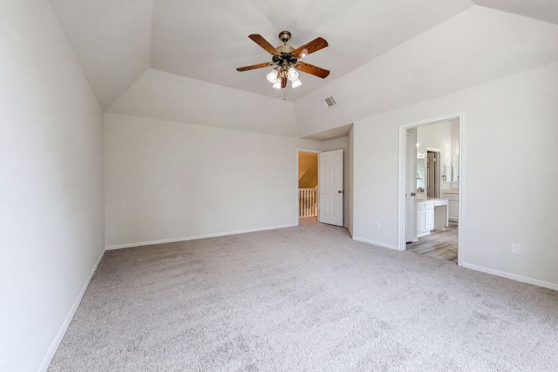 Photo 4 of 20 of 6214 Spencers Glen Way, Sugar Land, TX