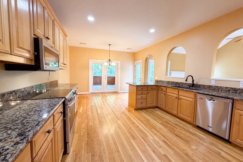 Photo 9 of 29 of 6724 Cold Stream Dr, Nashville, TN