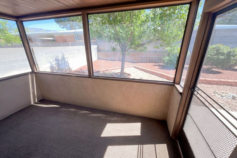Photo 15 of 16 of 3336 Betts Dr NE, Albuquerque, NM
