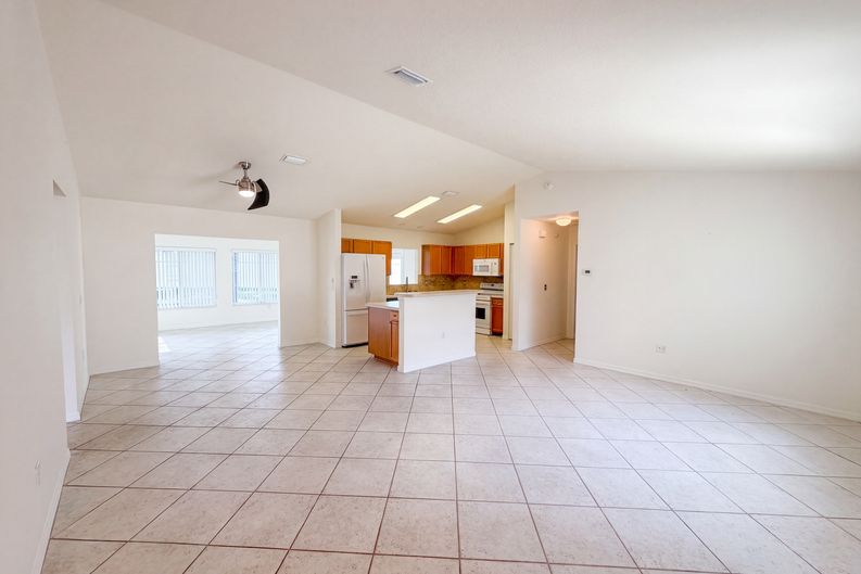Photo 11 of 25 of 14280 SE 85th Ave, Summerfield, FL