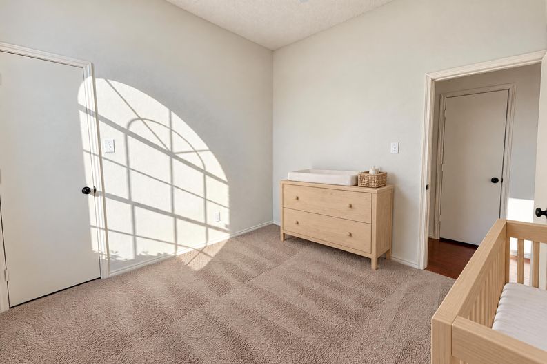 Photo 15 of 25 of 4541 Crystal Ln, Garland, TX