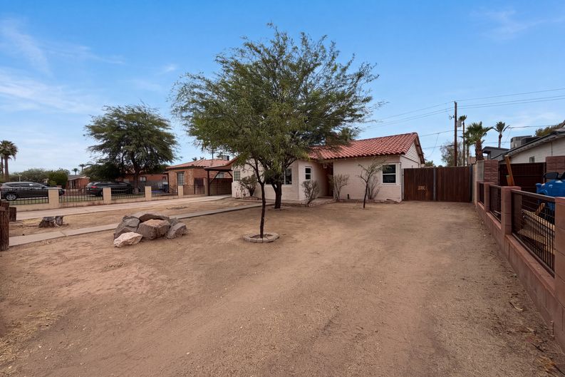 Photo 18 of 22 of 1835 E Palm Ln, Phoenix, AZ