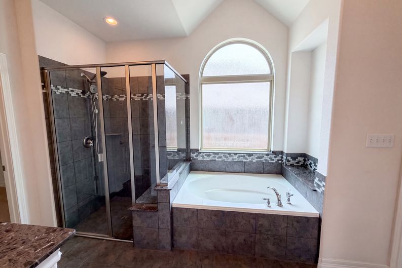 Photo 15 of 19 of 1604 Hollowback Dr, Leander, TX