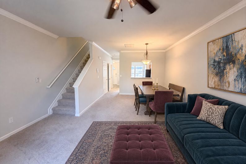 Photo 3 of 45 of 615 Graythorn Ln, Greenville, SC