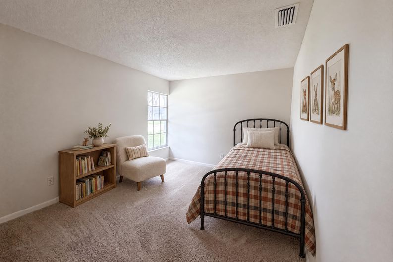 Photo 9 of 18 of 8613 Cottonway Ln, Tampa, FL