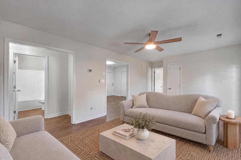 Photo 4 of 18 of 4051 Gordon Ct, Winston Salem, NC
