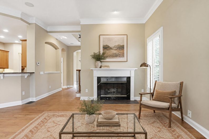 Photo 8 of 46 of 3011 Riverstone Trl, Atlanta, GA