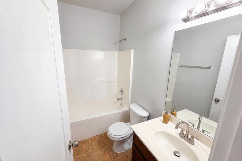 Photo 14 of 41 of 3105 Anneewakee Falls Pkwy, Douglasville, GA