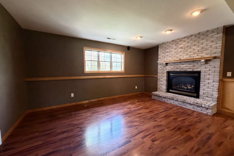 Photo 8 of 20 of 14734 Yosemite Ave S, Savage, MN