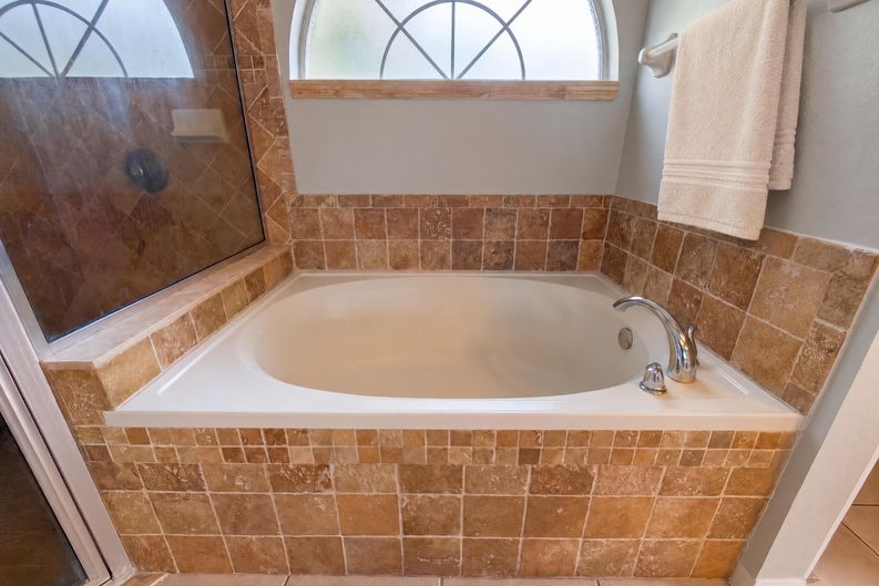Photo 31 of 41 of 9703 Glenpointe Dr, Riverview, FL