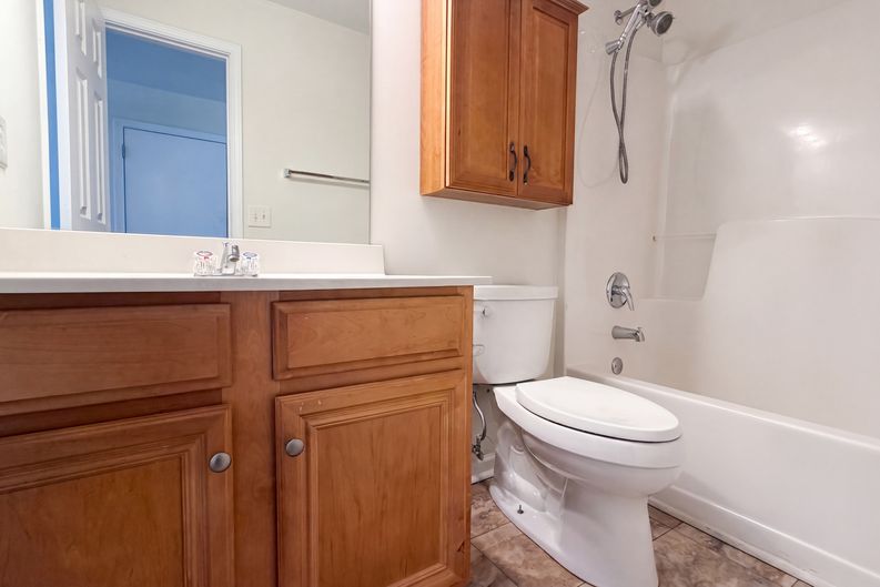 Photo 12 of 25 of 330 Oxnard Cir SW, Atlanta, GA