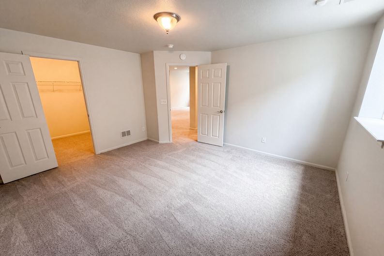 Photo 24 of 32 of 2802 S Ireland Way, Aurora, CO