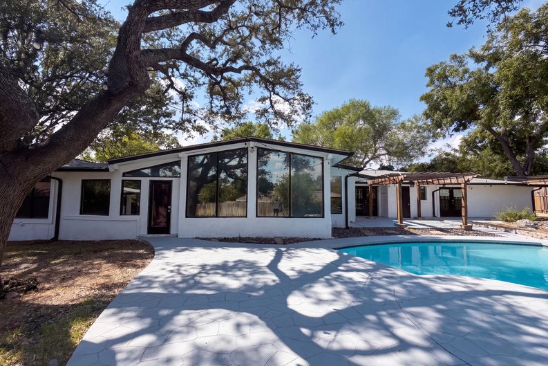 Photo 24 of 25 of 106 Briarcliff Dr, San Antonio, TX